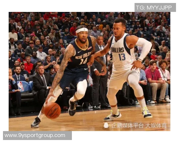 卡斯尔与文班训练赛中膝盖相撞受伤初步评估显示伤势并不严重 卡斯尔与文班训练赛中膝盖相撞受伤初步评估显示伤势并不严重