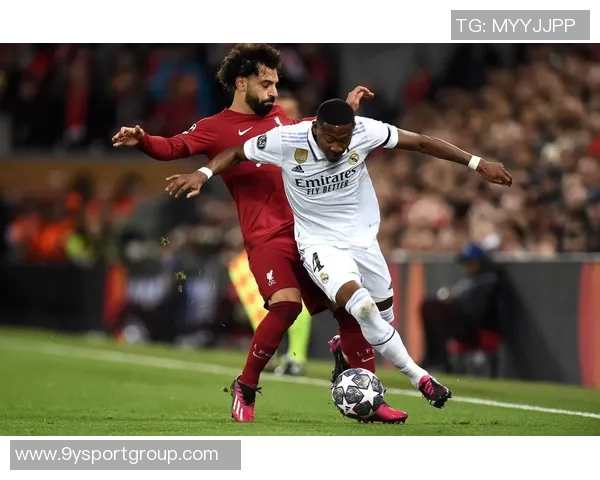 火星撞地球巴黎官推发布巴萨欧冠之夜海报引发热议 火星撞地球巴黎官推发布巴萨欧冠之夜海报引发热议