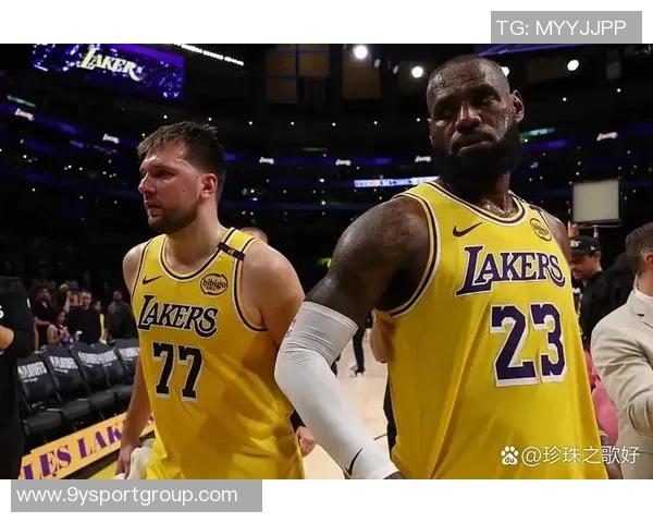 丹尼格林评论戈贝尔上赛季对湖人表现堪比张伯伦震撼数据