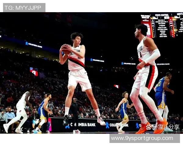 阿夫迪亚霍勒迪周末活动频繁杨瀚森却在坚持加班训练