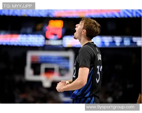 弗拉格关键时刻展现高水平运动战命中率56成为联盟本赛季最佳表现